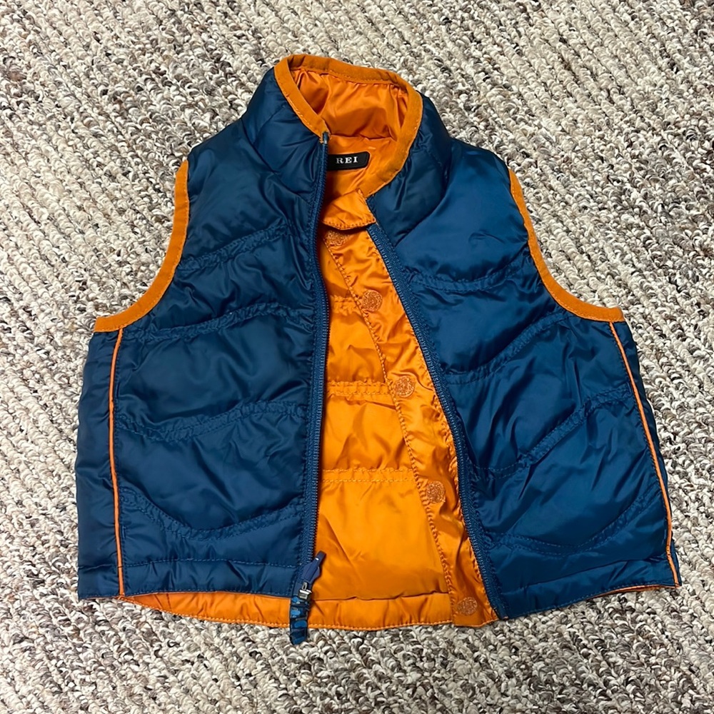 REI Baby vest -12 months- Reversible orange/navy